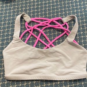 Lululemon free to be wild sports bra